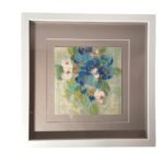 CUADRO MARCO VITRINA BLANCO FLORES AZULES