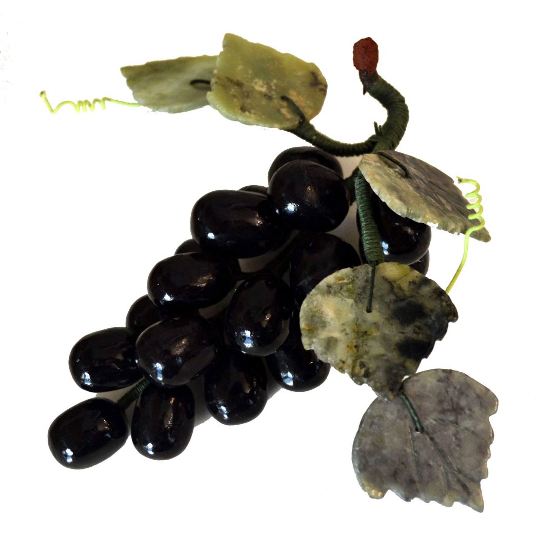 1012298-scaled-1.jpg RACIMO DE UVAS NEGRAS AB-0069 - Imagen 1
