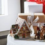 CASA DE JENGIBRE CON CAJA DE MÚSICA - Imagen 2