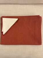 12 SERVILLETAS MIMO BEIGE CON VIVO TONO MANTEL ROSA - Imagen 2