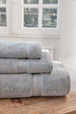 ALMONDA GRIS CLARO TOALLA DUCHA C7070130 - Imagen 3